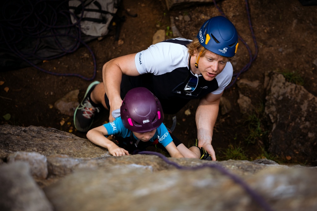 Скалолазание на настоящих скалах - Карелия, Хийтола - Клуб детского скалолазания О-Скал